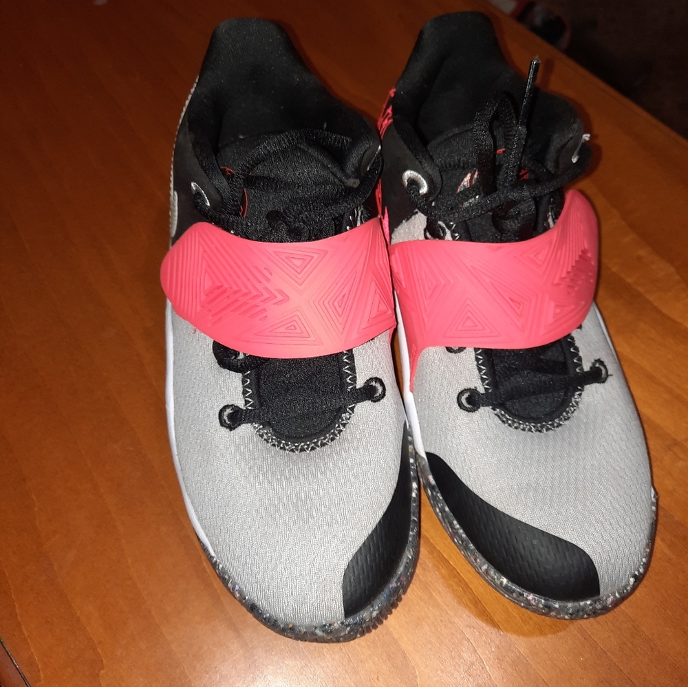 Boys Nike Basketball shoes